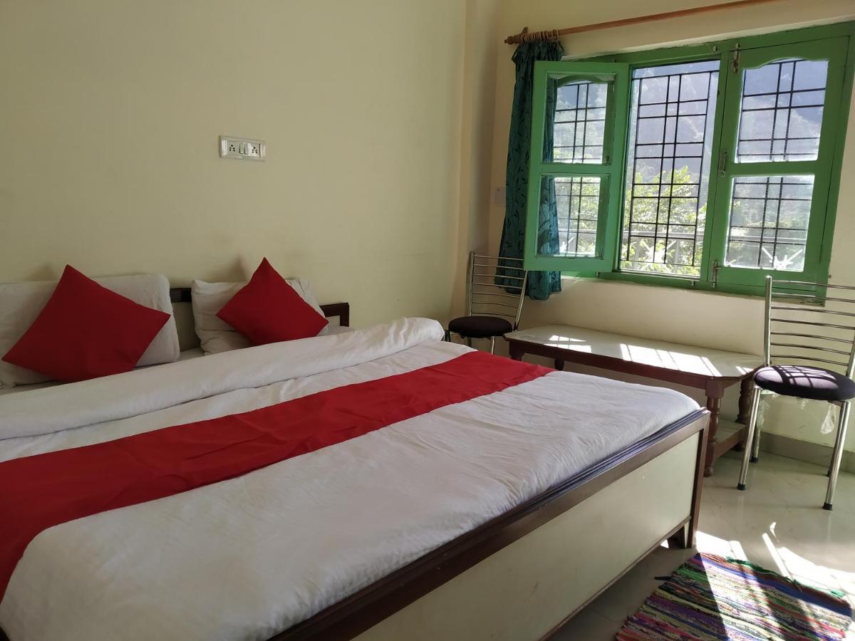 Hotel Govind Rudraprayāg Buitenkant foto